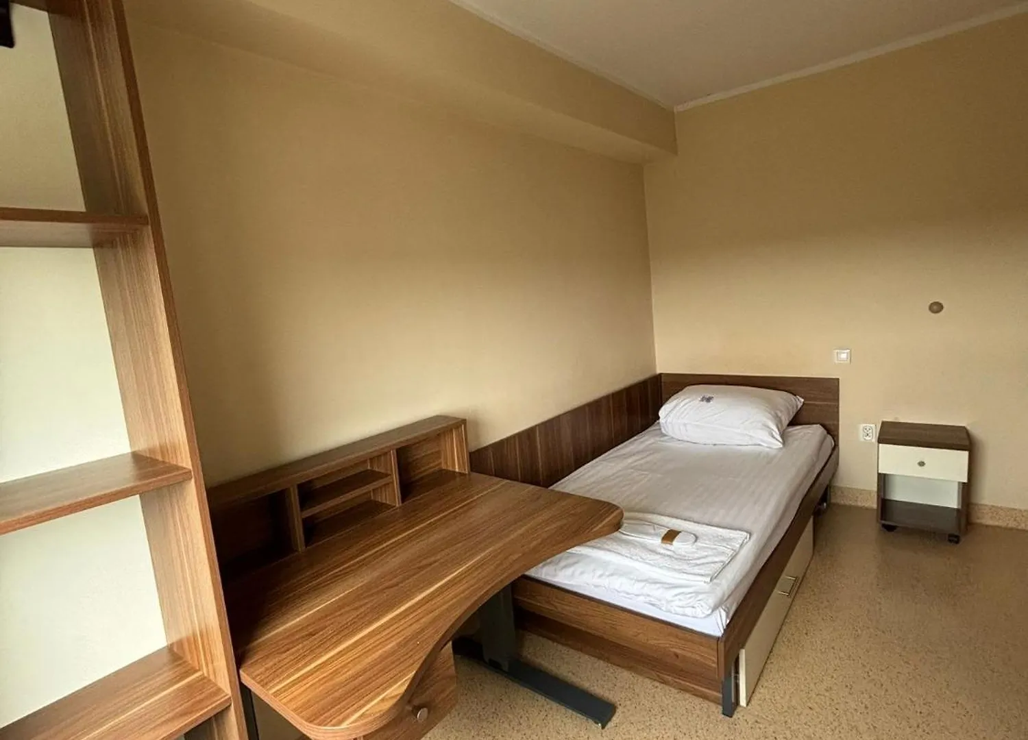 Dom Akademicki Przy Ulicy Nieszawskiej Poznaň